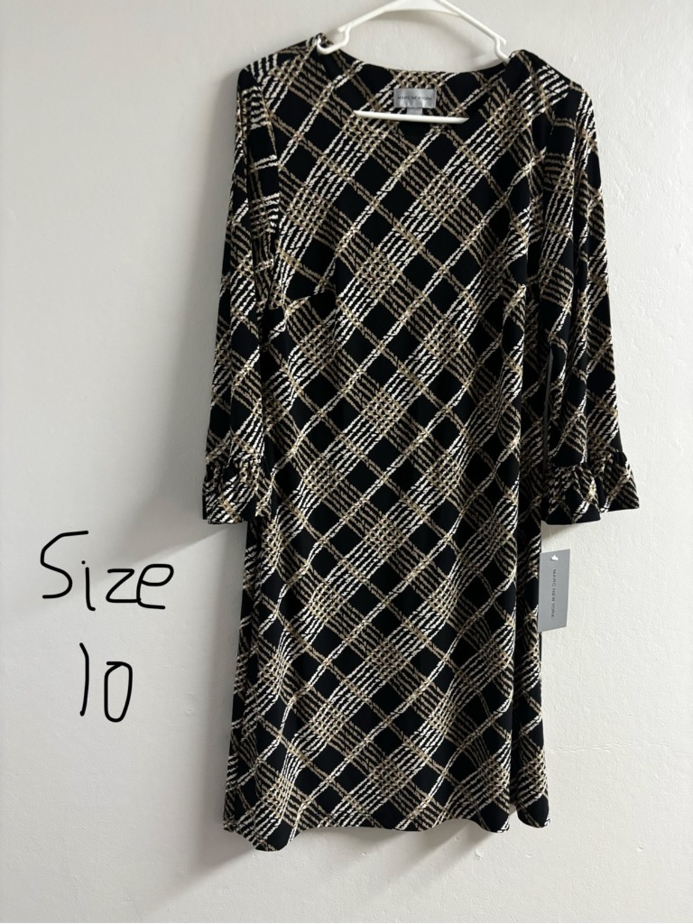 NWT Black & Cream Flowy dress